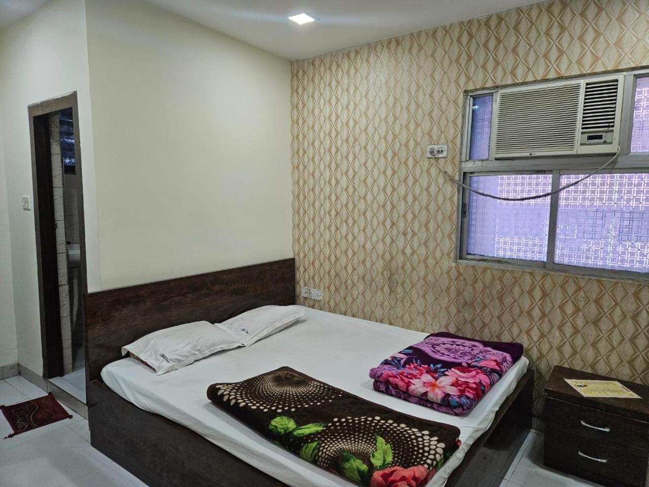 Hotel Elliot Comfort Inn Calcutta Extérieur photo